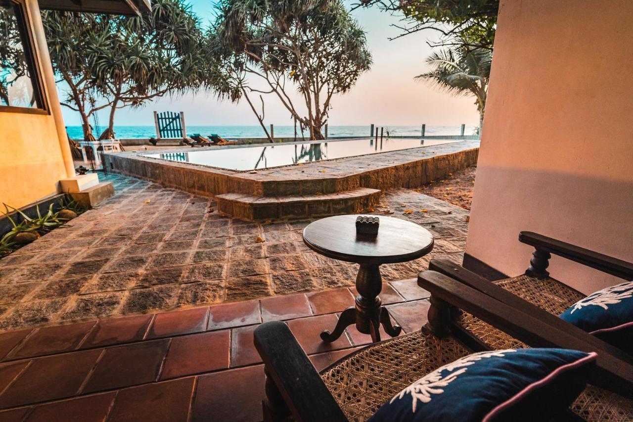 Saltasia Boutique Beach Villa Mirissa Exterior foto