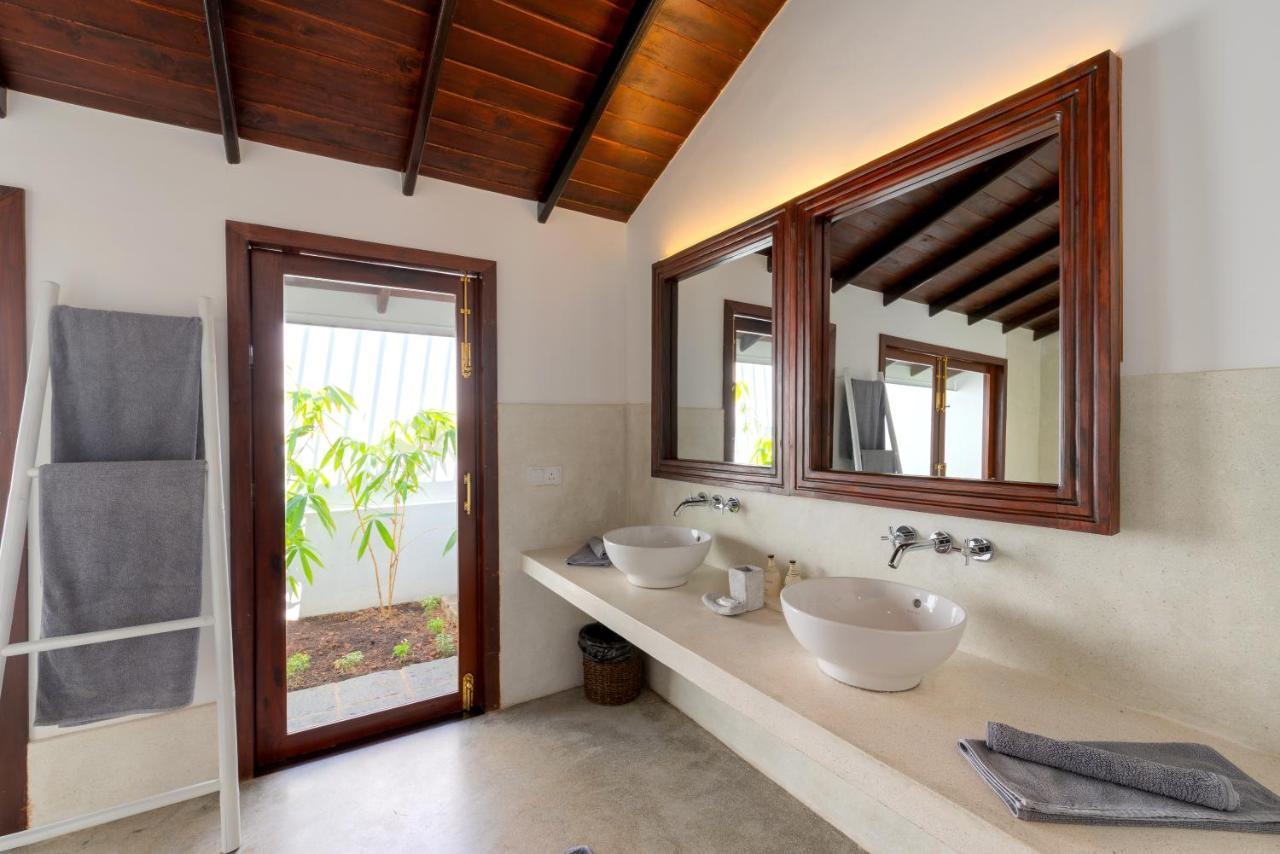 Saltasia Boutique Beach Villa Mirissa Exterior foto